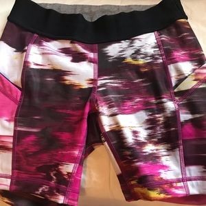 Lululemon compression short